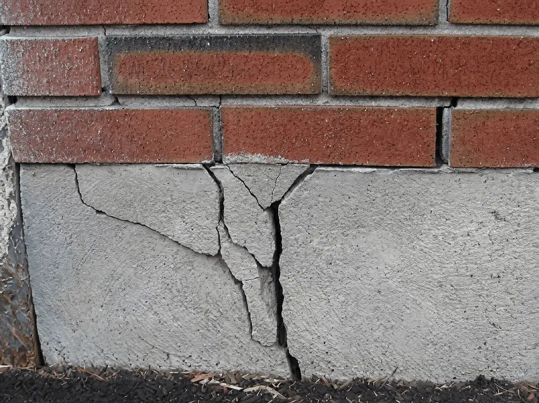 Concrete foundation with serious structural damage in Yonkers, NY
